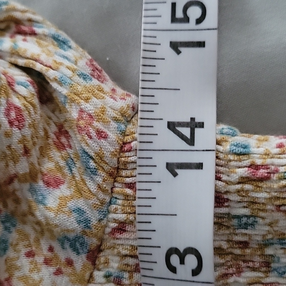 Hem & Thread Women's Top - Picture 9 of 10